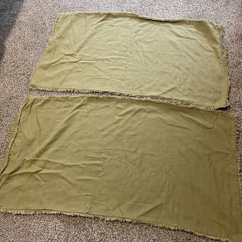 Nwot tag casaluna linen blend king size pillow shams green olive